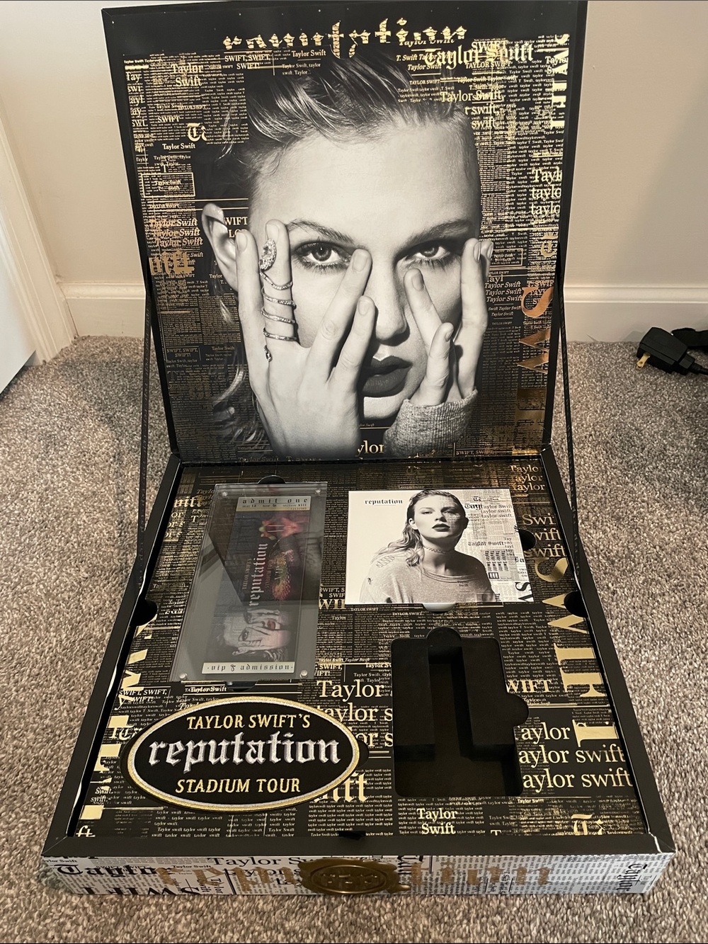 Taylor Swift Reputation - Picture 6 of 11